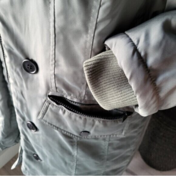 Ricki’s Faux Fur Winter Parka NWT Sz Lrg - Picture 10 of 13